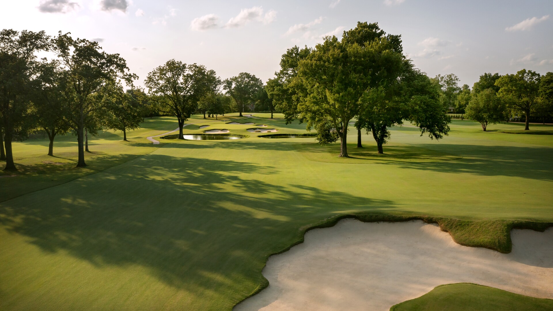 22 Southern Hills - Hole 13